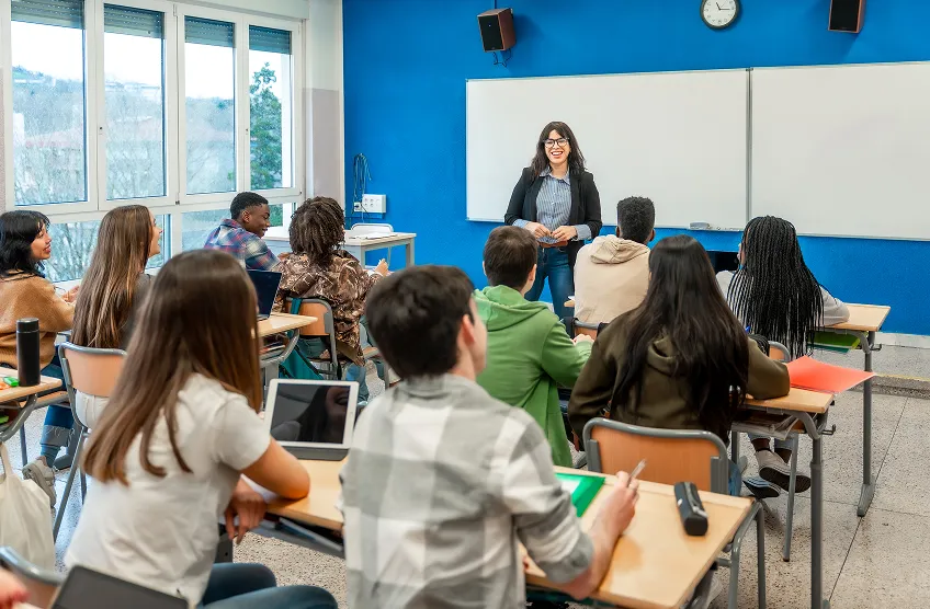 Frame (89) Frame (89)